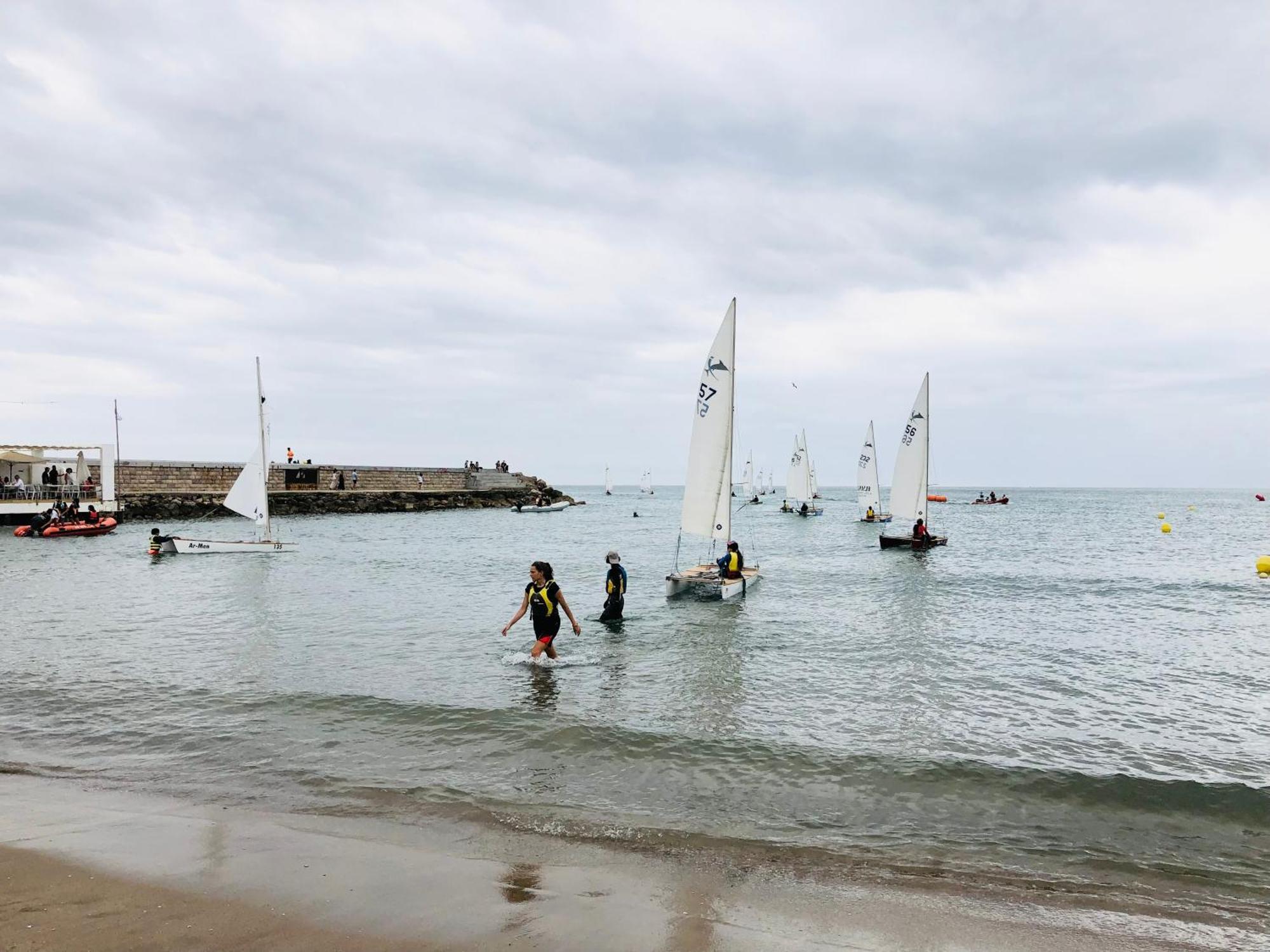 סיטגס Fragata Beach Seaview מראה חיצוני תמונה