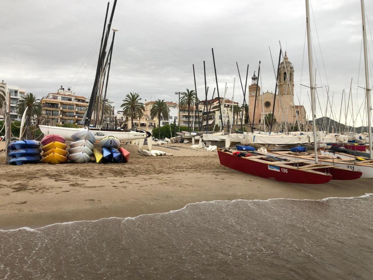 סיטגס Fragata Beach Seaview מראה חיצוני תמונה